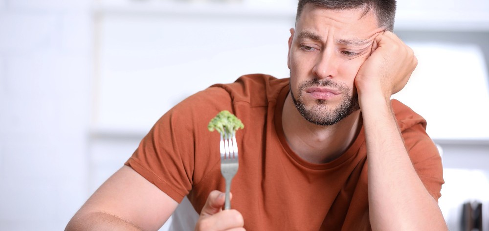 Чому шлунок “не приймає” зміни в харчуванні?